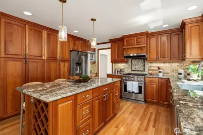 22525 SE 46th Place, Sammamish, WA 98075 - Photo 9