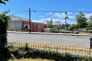 9058 Wallingford Ave N, Seattle, WA 98103 - Photo 19