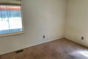 9058 Wallingford Ave N, Seattle, WA 98103 - Photo 11