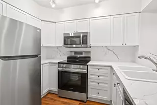 1525 NW 57th St, Seattle, WA 98107 - Photo 5