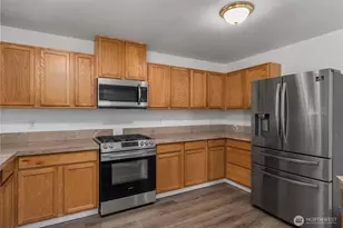 19514 104th Ave E, Graham, WA 98338 - Photo 7