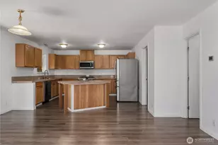 19514 104th Ave E, Graham, WA 98338 - Photo 3