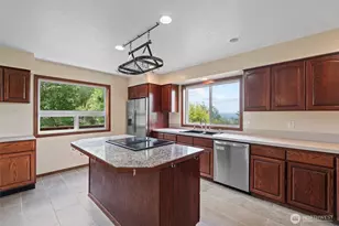 4955 Green Mountain Rd, Kalama, WA 98625 - Photo 11