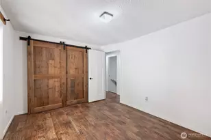183 Pogue Ln, Castle Rock, WA 98611 - Photo 13