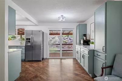 183 Pogue Lane, Castle Rock, WA 98611 - Photo 7