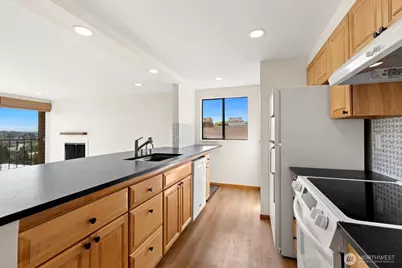 3710 25th Place W #405, Seattle, WA 98199 - Photo 9