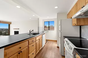 3710 25th Pl W, Seattle, WA 98199 - Photo 9