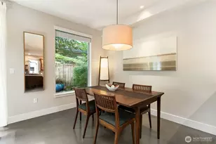 728 Boylston Ave E, Seattle, WA 98102 - Photo 11