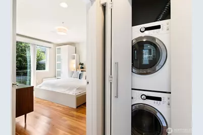 728 Boylston Avenue E #B, Seattle, WA 98102 - Photo 25