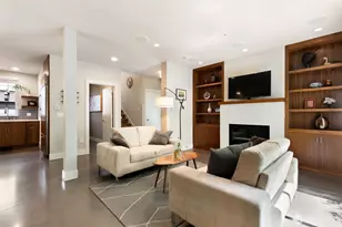 728 Boylston Ave E, Seattle, WA 98102 - Photo 17
