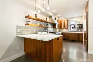 728 Boylston Ave E, Seattle, WA 98102 - Photo 9