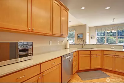 28 Zurich Court, Camano Island, WA 98282 - Photo 11