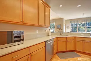 28 Zurich Ct, Camano Island, WA 98282 - Photo 11
