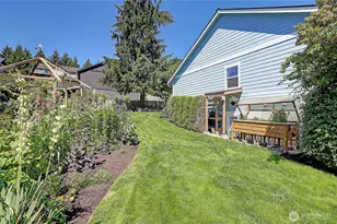 28 Zurich Ct, Camano Island, WA 98282 - Photo 33