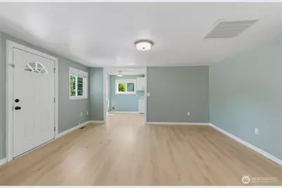 11418 Jovita Boulevard E, Edgewood, WA 98372 - Photo 19