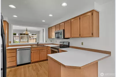 2016 Mill Pointe Drive SE, Mill Creek, WA 98012 - Photo 5