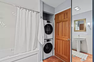2025 Fairview Ave E, Seattle, WA 98102 - Photo 23