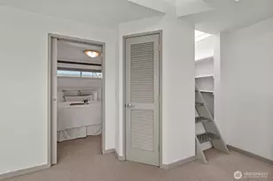 2025 Fairview Ave E, Seattle, WA 98102 - Photo 25