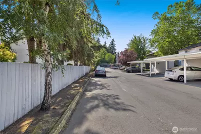11444 SE 257th Place #D203, Kent, WA 98030 - Photo 5