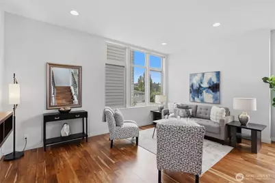 3655 Francis Avenue N, Seattle, WA 98103 - Photo 5