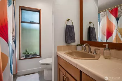1627 California Avenue SW #2, Seattle, WA 98116 - Photo 21