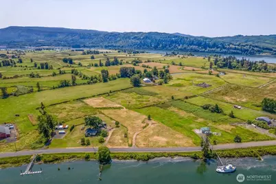 411 W Birnie Slough Road, Cathlamet, WA 98612 - Photo 1