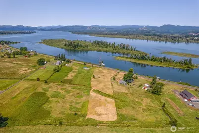 411 W Birnie Slough Road, Cathlamet, WA 98612 - Photo 9