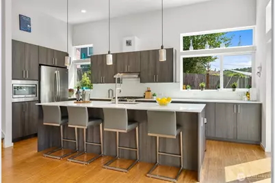 4042 Martin Luther King Jr Way S, Seattle, WA 98108 - Photo 11