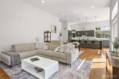 4042 Martin Luther King Jr Way S, Seattle, WA 98108 - Photo 17