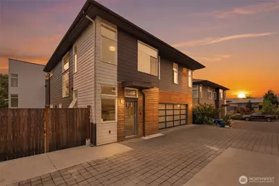 4042 Martin Luther King Jr Way S, Seattle, WA 98108 - Photo 3