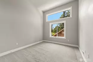 15204 Greenwood Ave N, Shoreline, WA 98133 - Photo 23