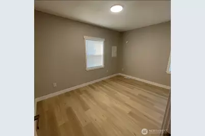 13829 51 Avenue S, Tukwila, WA 98168 - Photo 9