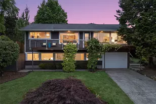 6425 Hampton Rd S, Seattle, WA 98118 - Photo 1