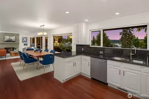 6425 Hampton Rd S, Seattle, WA 98118 - Photo 9