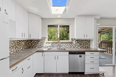 14309 Golden Given Road E, Tacoma, WA 98445 - Photo 11