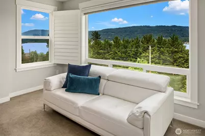 3857 201st Court SE, Sammamish, WA 98075 - Photo 5