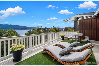 3857 201st Court SE, Sammamish, WA 98075 - Photo 9