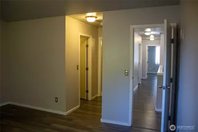 15721 26 Avenue W #16, Lynnwood, WA 98087 - Photo 11