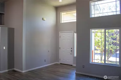 15721 26 Avenue W #16, Lynnwood, WA 98087 - Photo 3