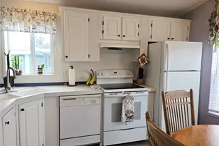 2423 Leisure Ln, Centralia, WA 98531 - Photo 11
