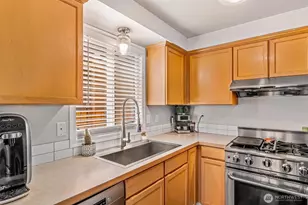 15005 44th Dr NE, Marysville, WA 98271 - Photo 11