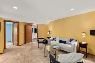 8618 NE 143rd St, Kirkland, WA 98034 - Photo 15