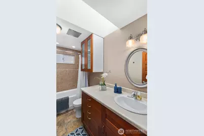 8618 NE 143rd Street, Kirkland, WA 98034 - Photo 29
