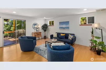8618 NE 143rd Street, Kirkland, WA 98034 - Photo 13