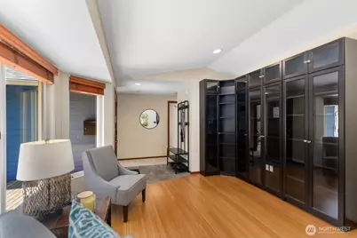 8618 NE 143rd Street, Kirkland, WA 98034 - Photo 9