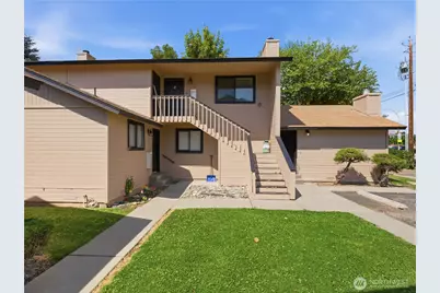 1321 Maple Street #A, Wenatchee, WA 98801 - Photo 3