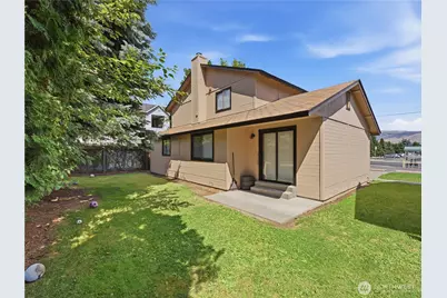 1321 Maple Street #A, Wenatchee, WA 98801 - Photo 9