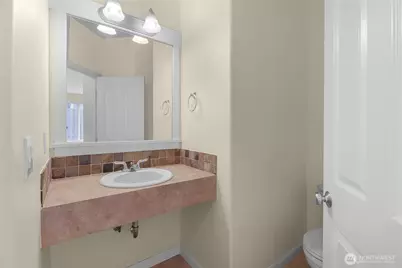 17210 139th Avenue E, Puyallup, WA 98374 - Photo 7
