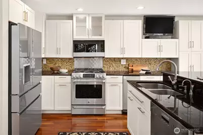 10117 NE 64th Street, Kirkland, WA 98033 - Photo 11
