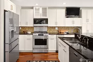 10117 NE 64th St, Kirkland, WA 98033 - Photo 11